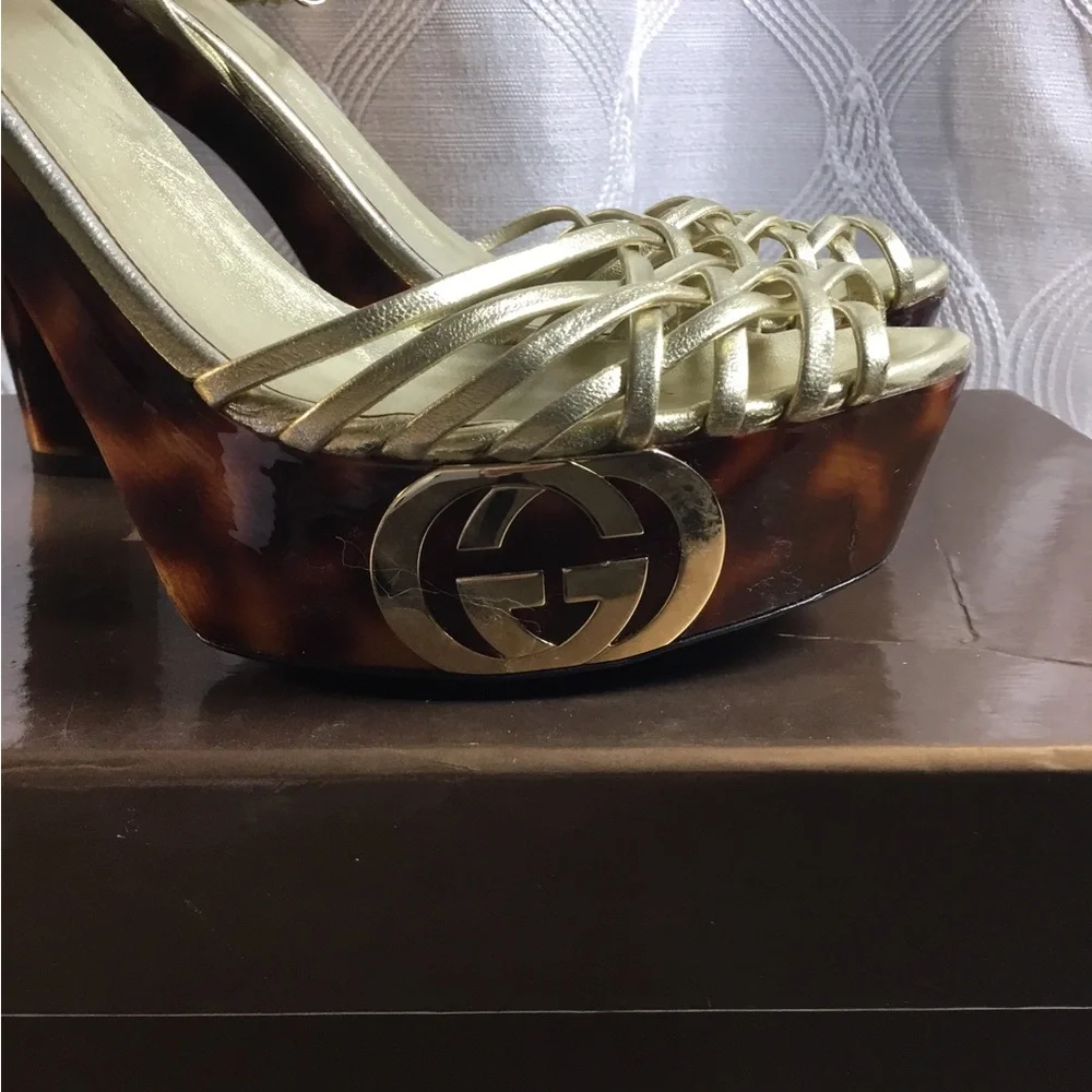 Gucci shiny metallic